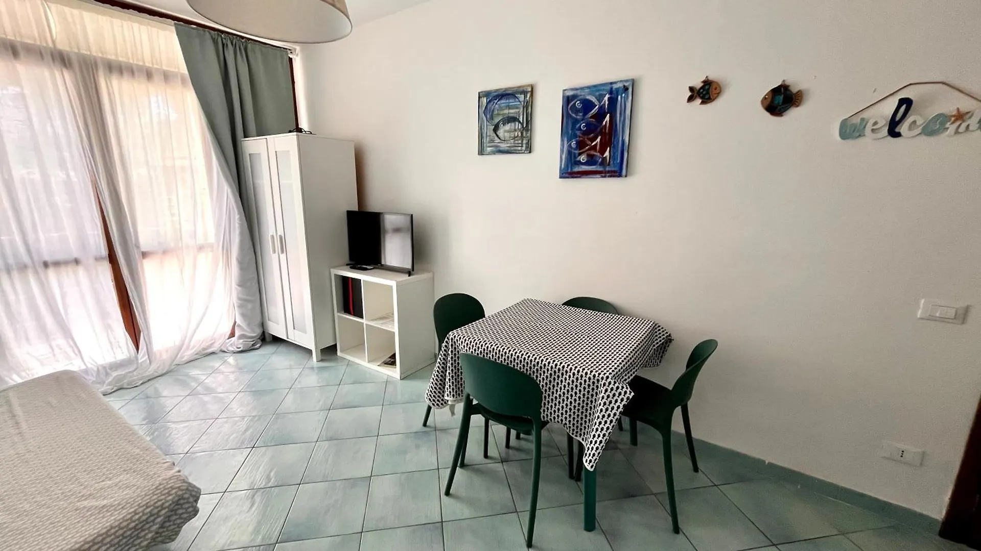 Apartment Appartamento A 30 Metri Dalla Spiaggia Porto Azzurro